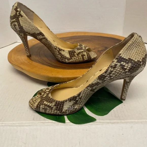 Ivanka Trump Snakeskin Peep Toe Leather Heels - Picture 2 of 8